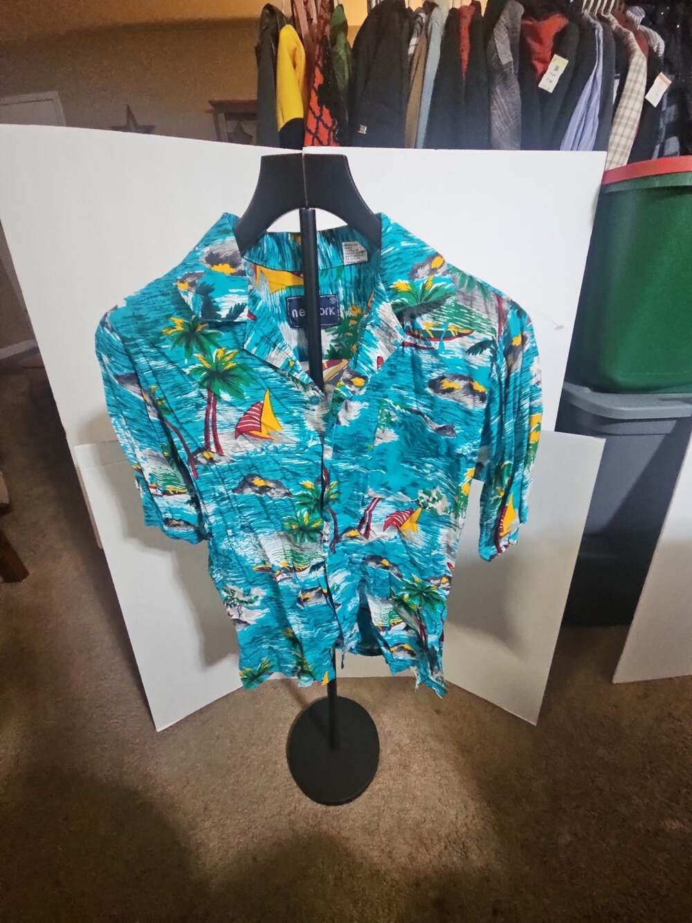 Network Hawaiian Shirt Size S Teal Tropical Beach Scene Rayon Camp Shirt